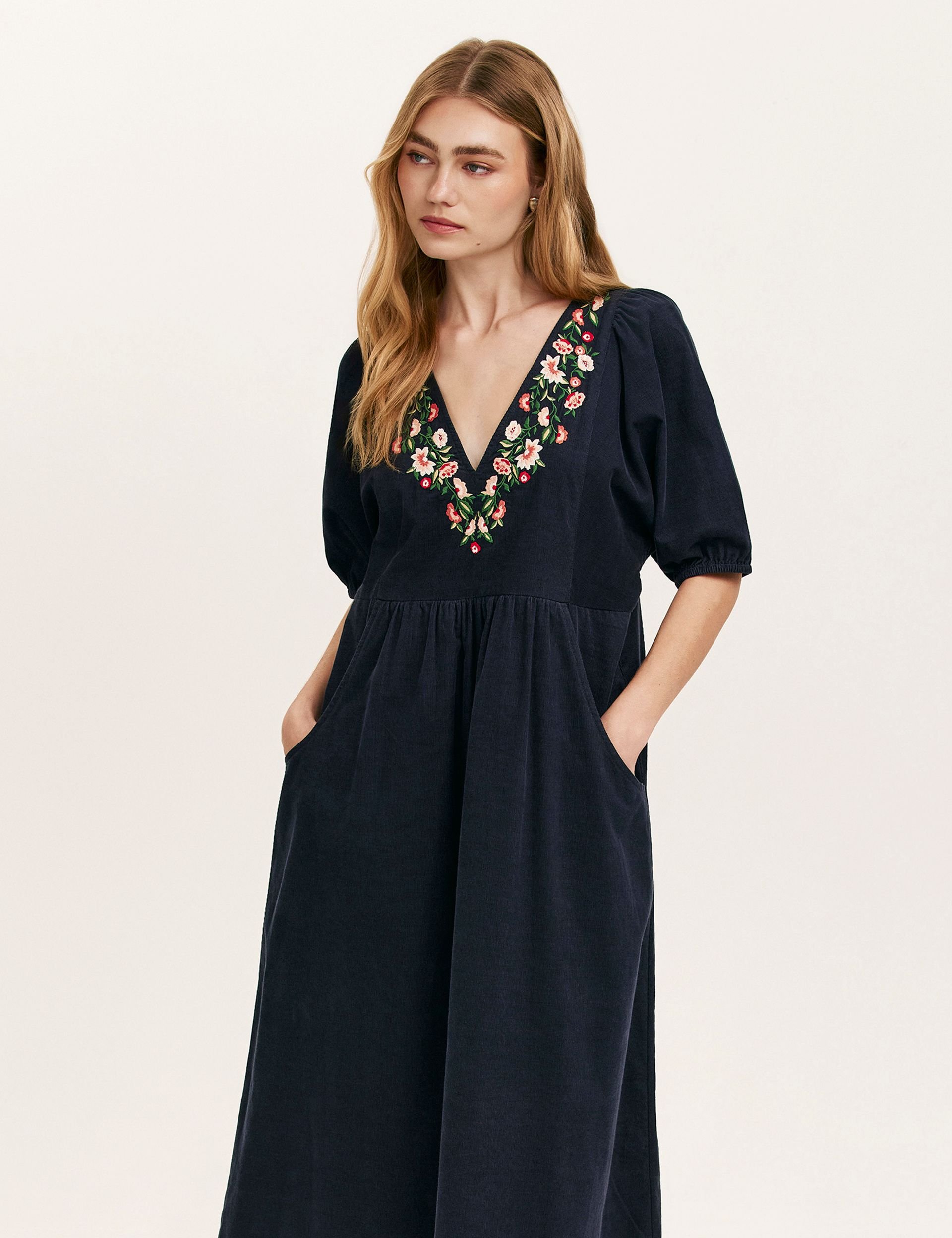 Finery London Finery London Women's Embroidered Corduroy Midi Dress in Dark Navy - 2
