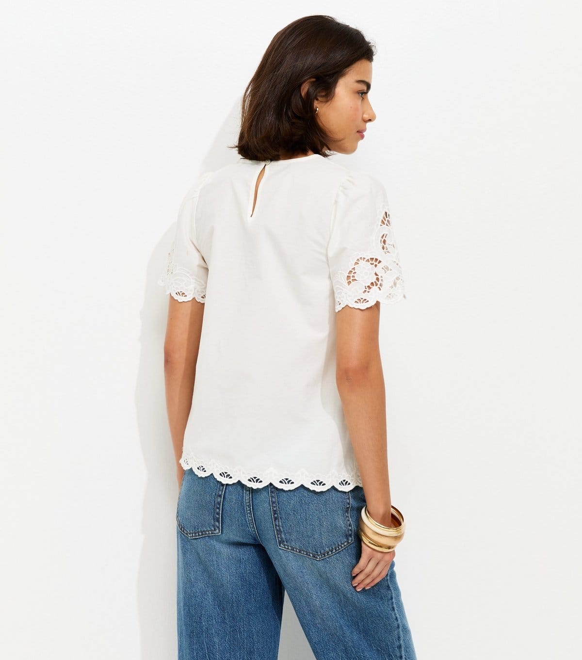 New Look Women's Cream Cutwork Embroidered Scallop Edge T-Shirt New Look - 4