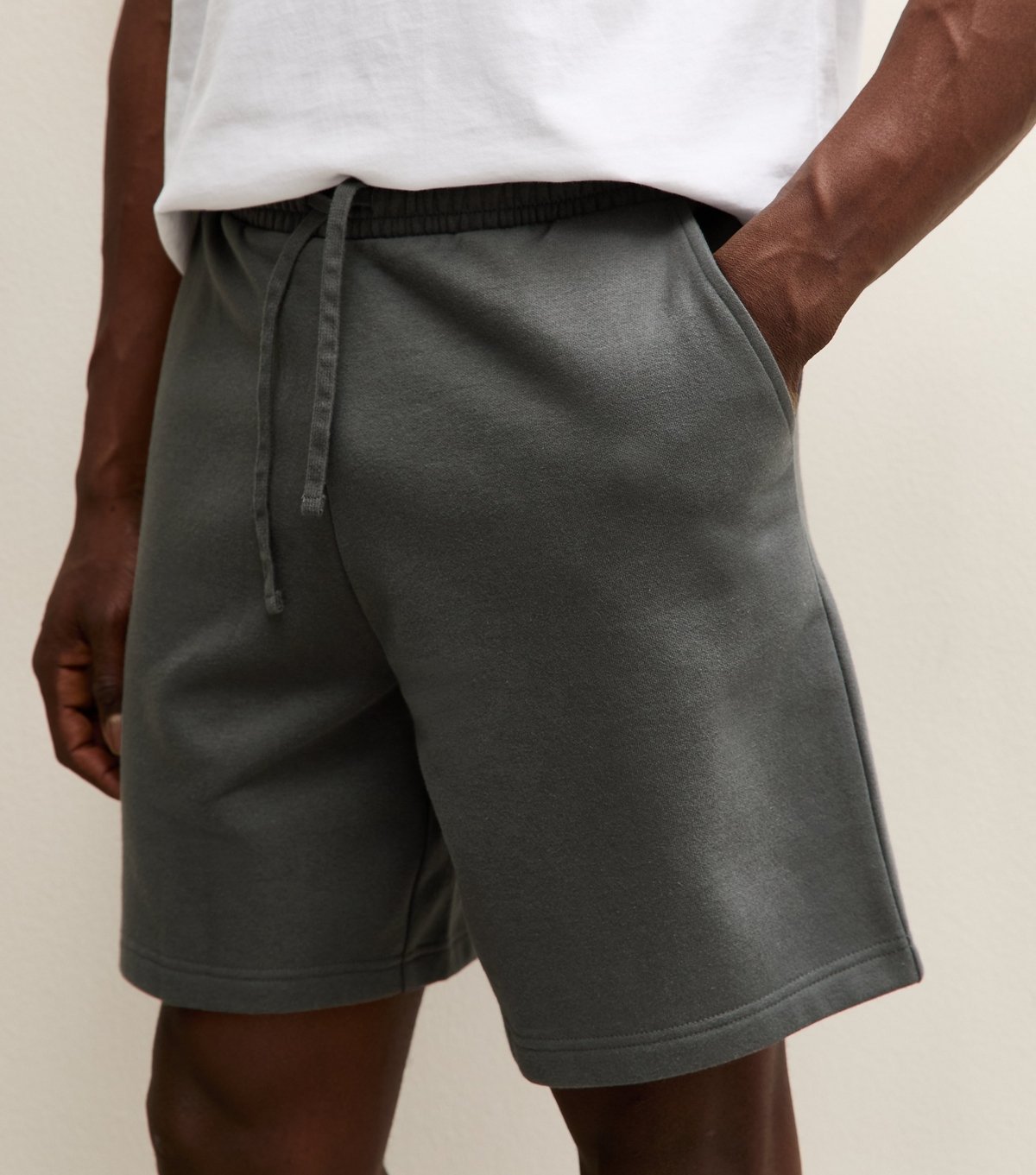New Look Men's Dark Grey Regular Drawstring Shorts New Look - 2