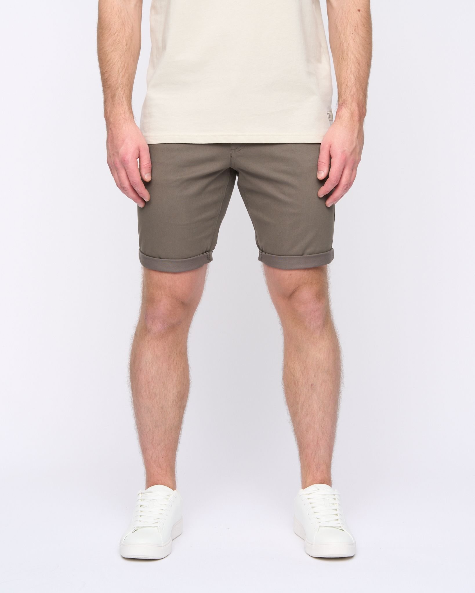 Duck&Cover Duck&Cover Moreshore Men's Lightweight Stretch Canvas Chino Shorts with Secure Penny Pocket in Olive - 2