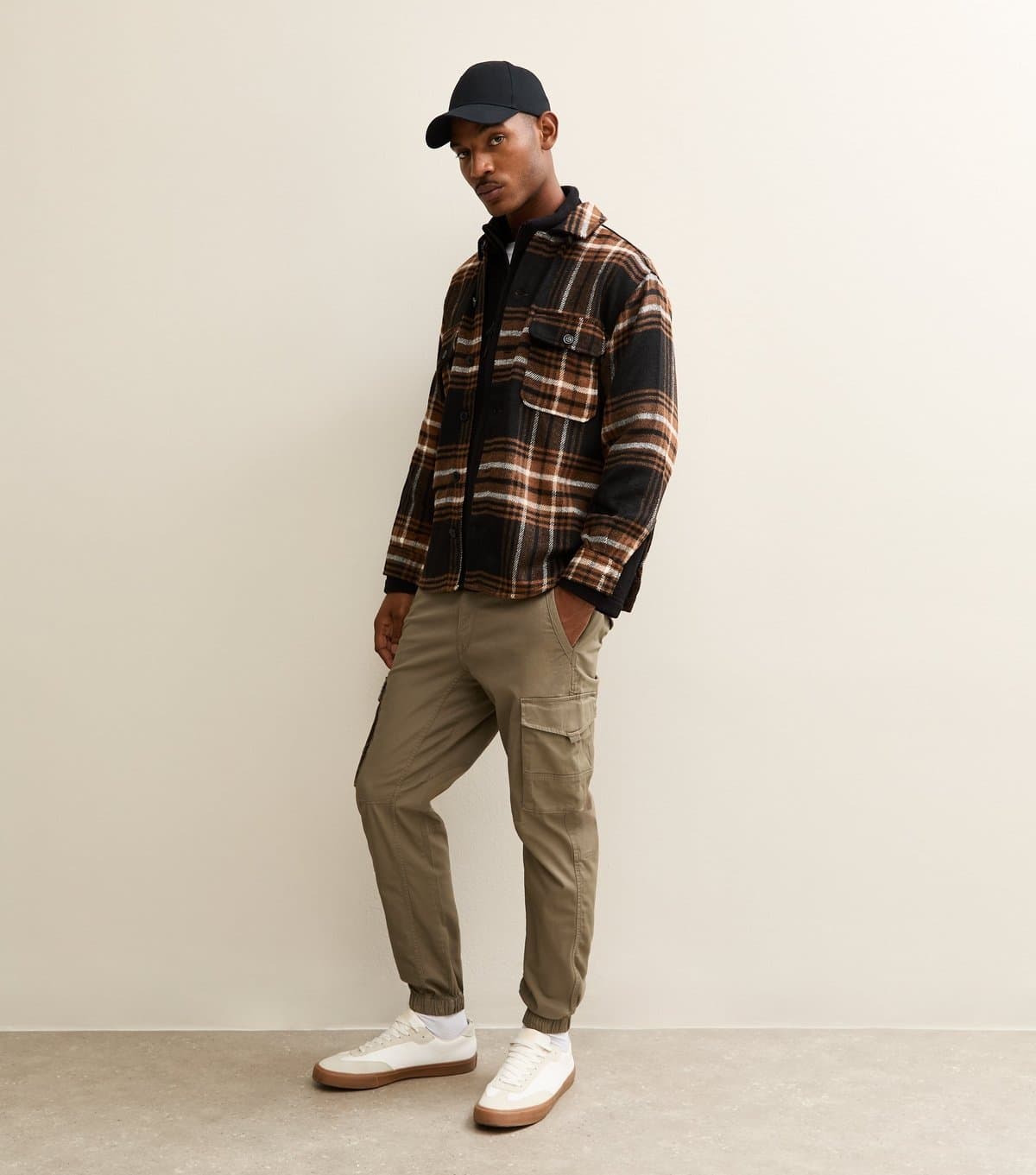 jack & jones Men's Light Brown Tapered Cargo Trousers Jack & Jones New Look