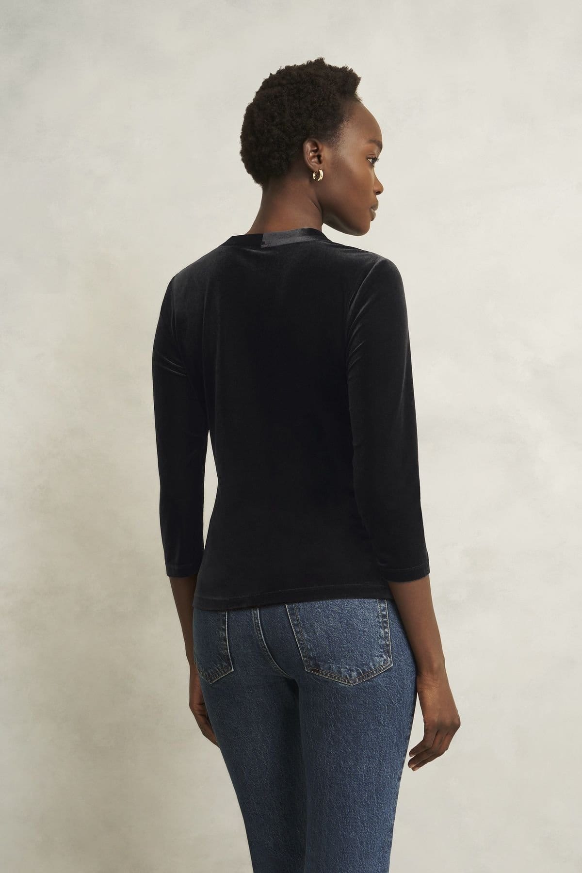 Hobbs London Hobbs London Women's Hattie Velvet Top in Black - 4