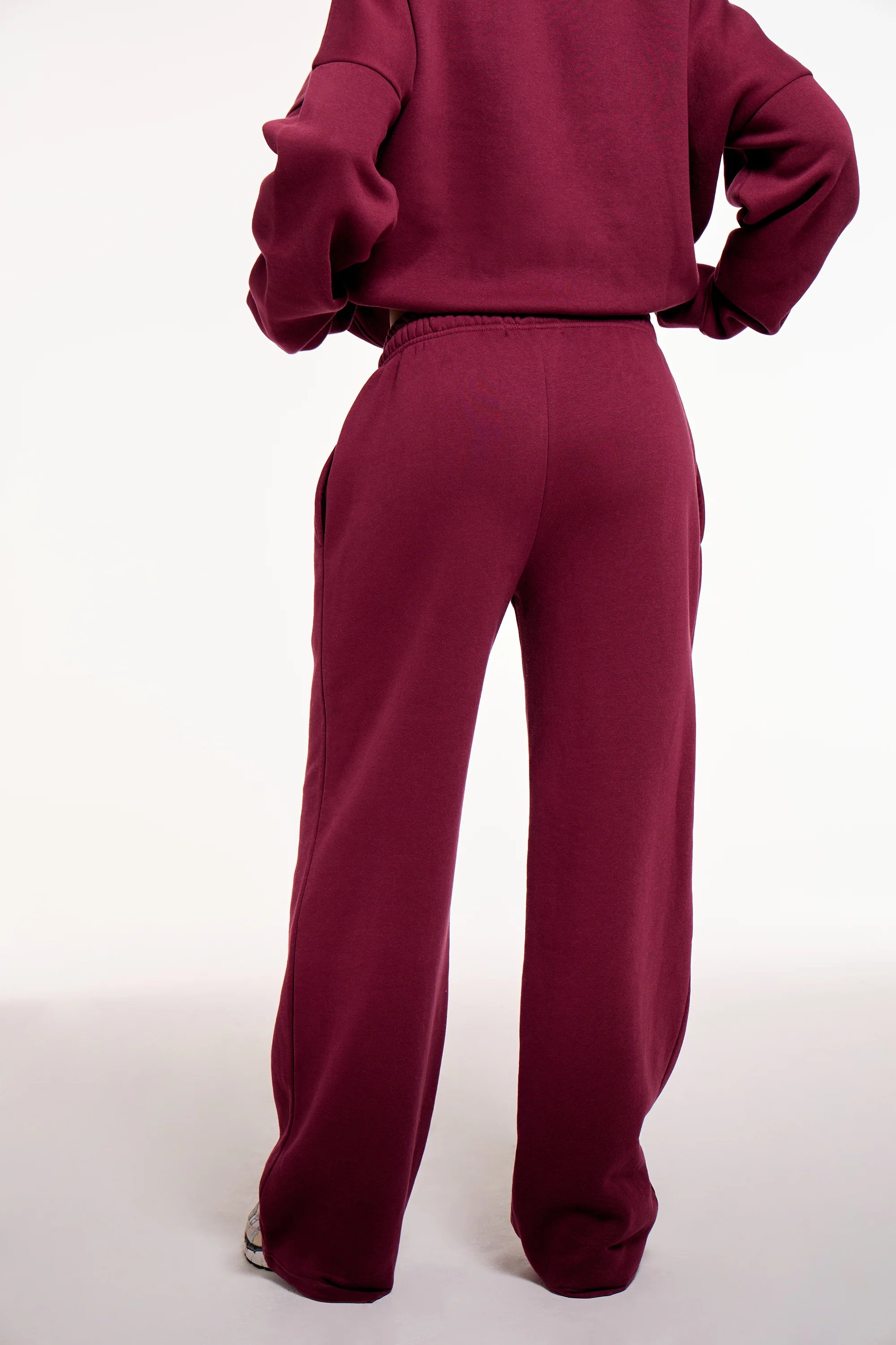 Kaiia Kaiia Chrome Logo Mid Rise Wide Leg Joggers Burgundy - 4