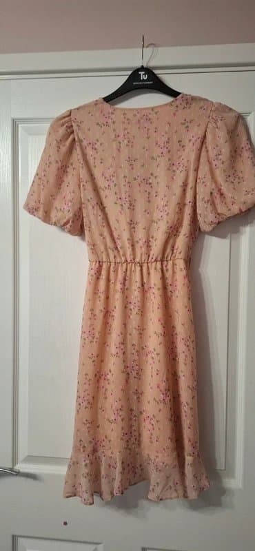 New Look NWT new Look Summer Floral Dress Puff Sleeves Size 10 Elastic Waist