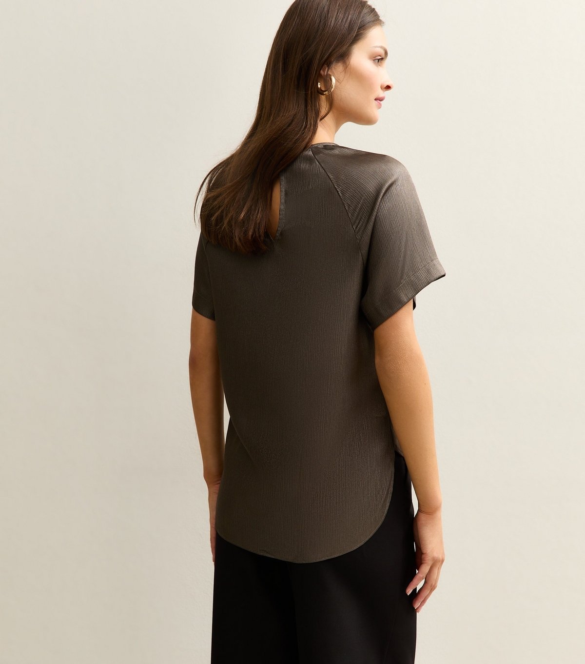 New Look Women's Tall Gunmetal Satin Short Sleeve Top New Look - 4