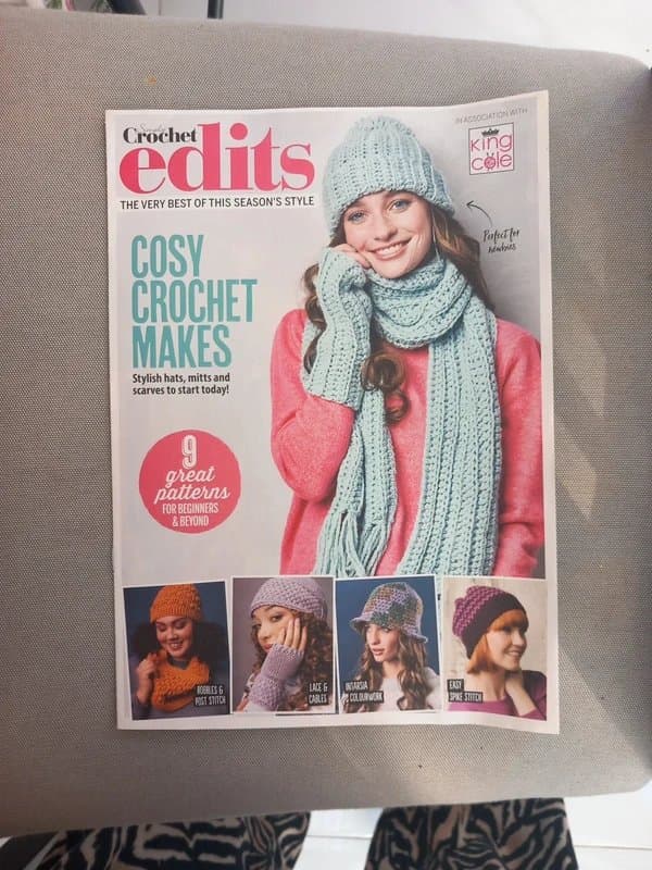 Simply crochet Crochet Patterns for hats,mitts & scarves