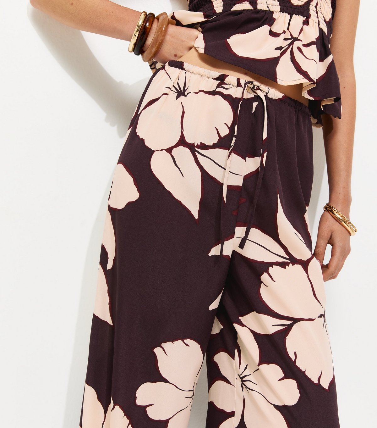 New Look Women's Brown Hibiscus Print Wide Leg Trousers New Look - 3