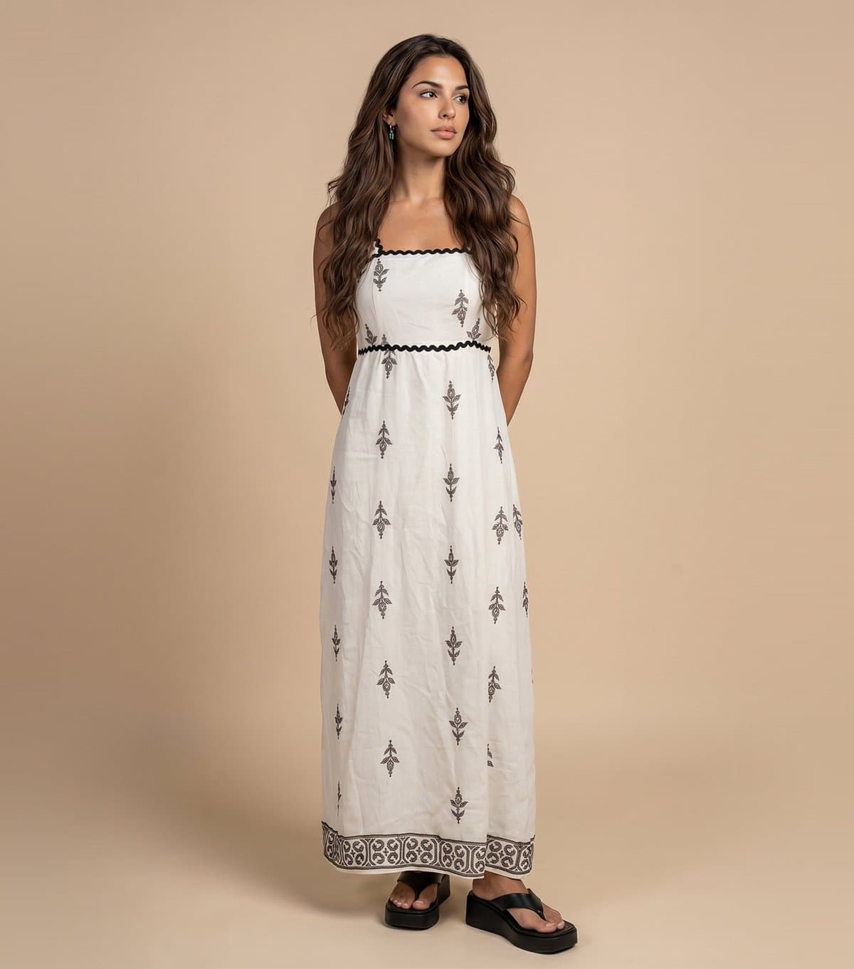 Urban Bliss Women's Cream Embroidered Contrast Trim Dress Urban Bliss New Look