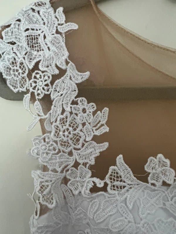 none Stunning White wedding dress with lace and mesh detail