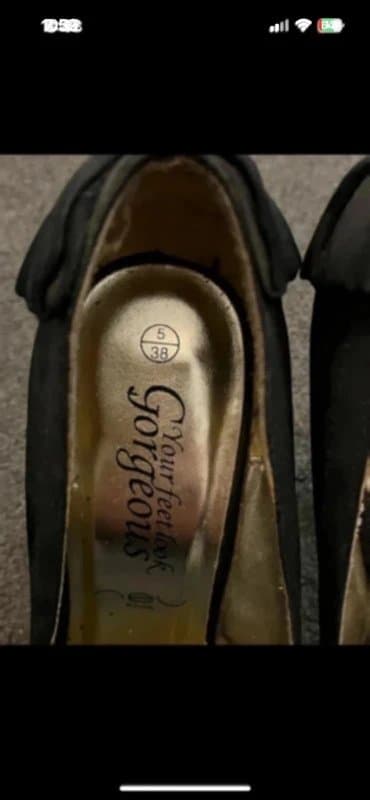 New Look Silk court shoes with bow design back