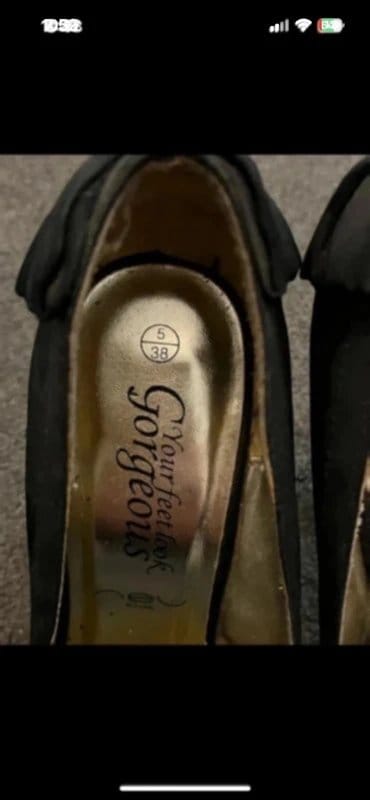 New Look Silk court shoes with bow design back - 1