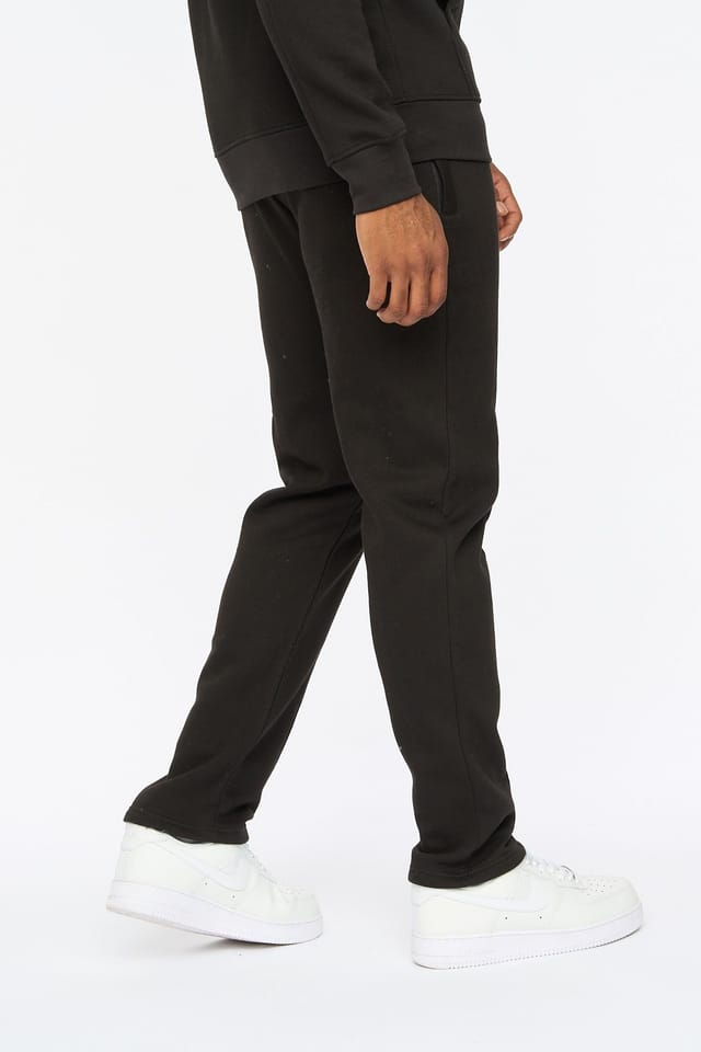 Duck&Cover Duck&Cover Chattamere Men's Straight-Leg Fleeceback Joggers with Welt Pockets in Black - 2