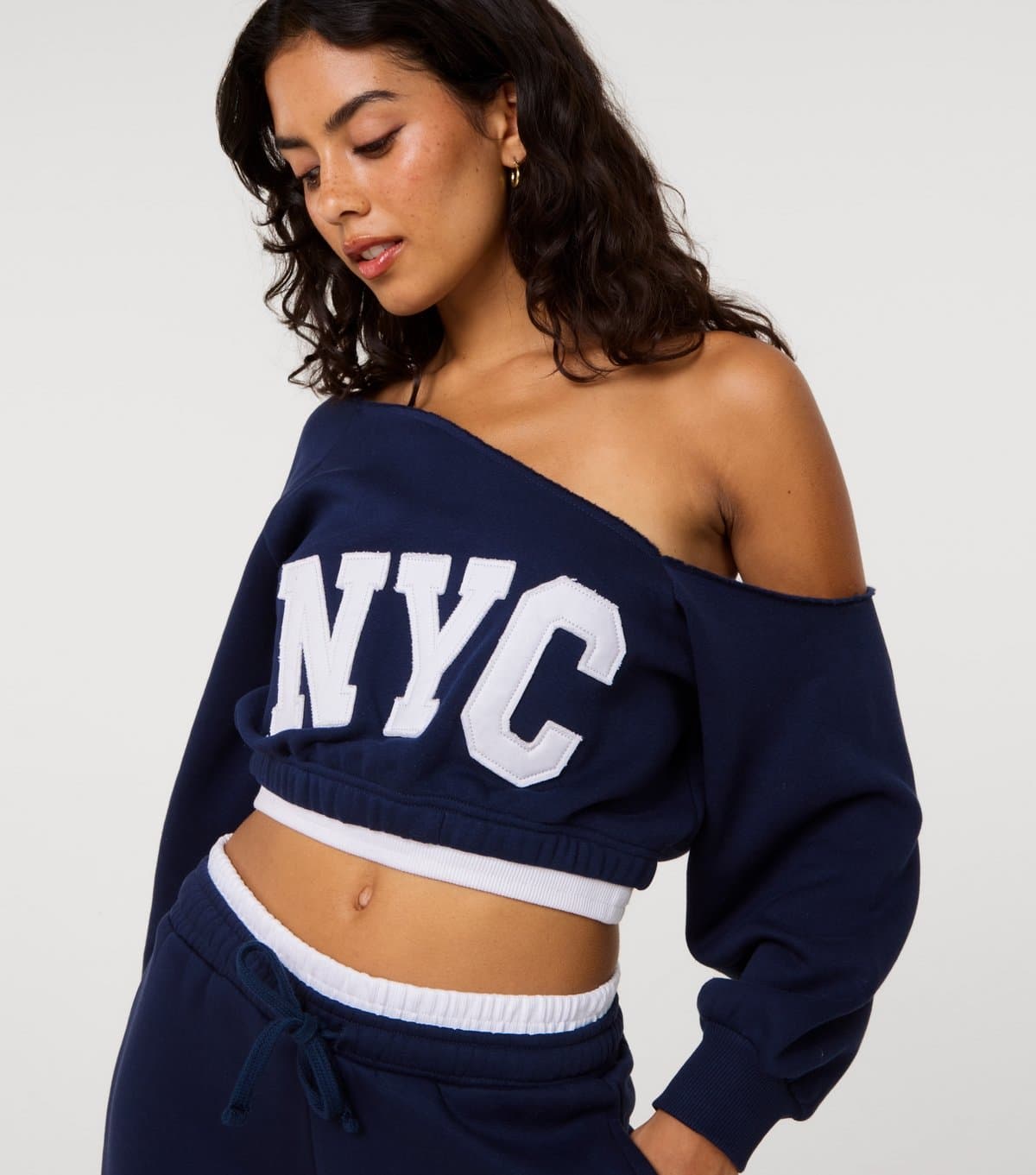 Pink Vanilla Women's Navy NYC Logo Off the Shoulder Sweatshirt Pink Vanilla New Look