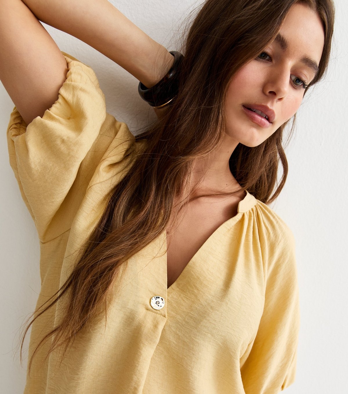 New Look Women's Yellow Puff Sleeve V-Neck Blouse New Look - 2
