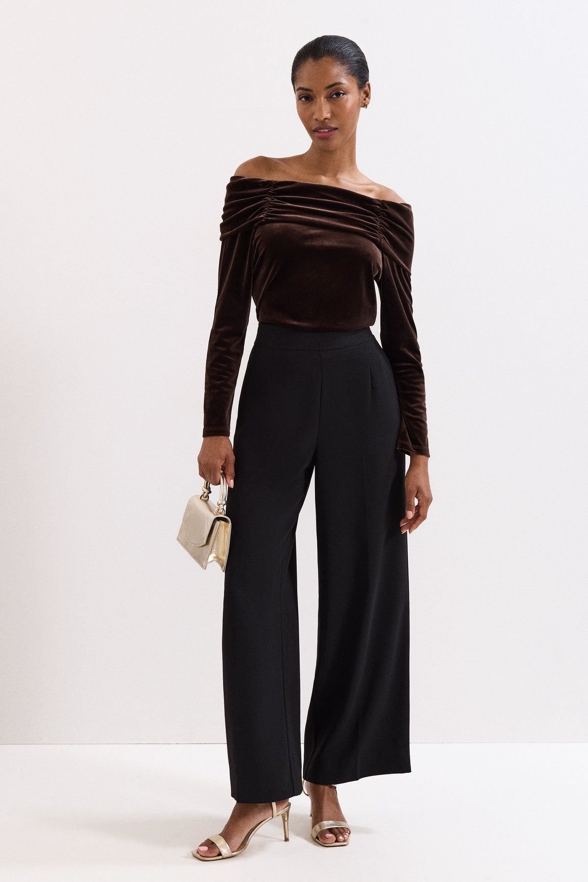 Phase Eight Phase Eight Women's Orelia Velvet Top in Bronze - 3