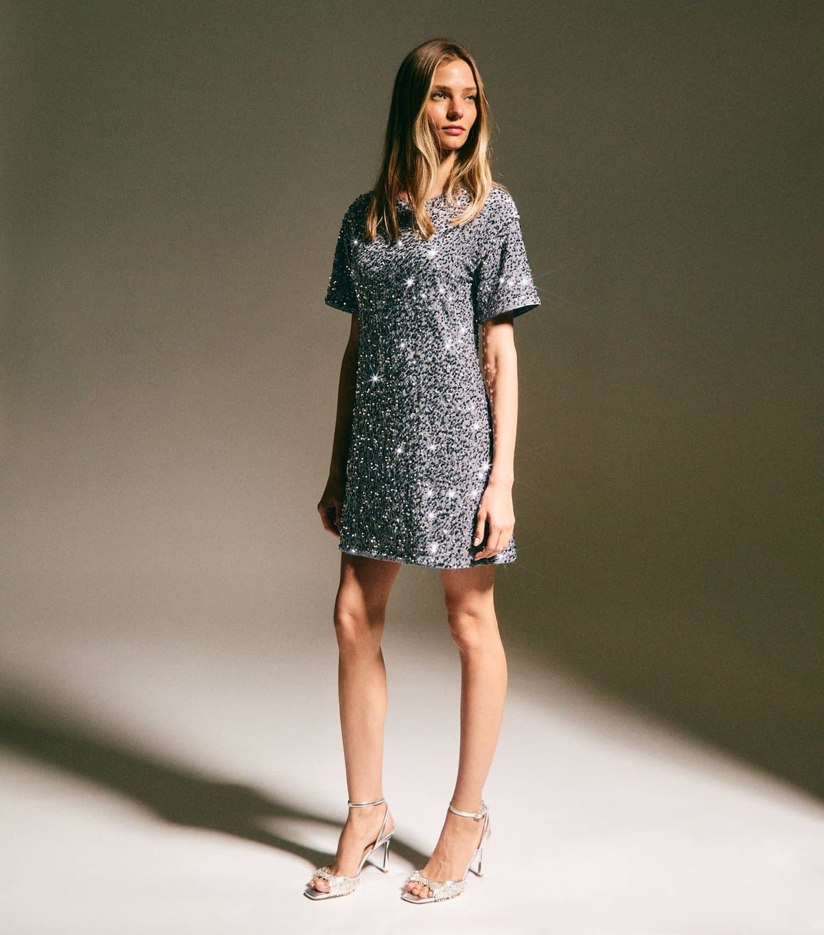 New Look Women's Silver Velvet Sequin T-Shirt Dress New Look