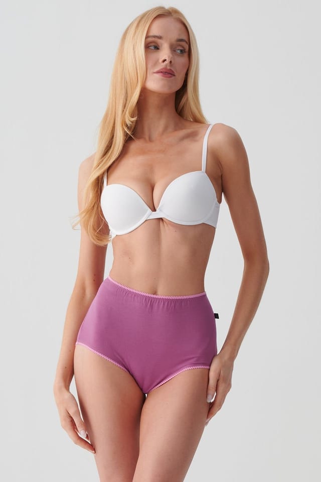 British Boxers British Boxers Women's Pack of Four "Bunch of Roses" Bamboo Full Briefs in Dusty Pink - 2