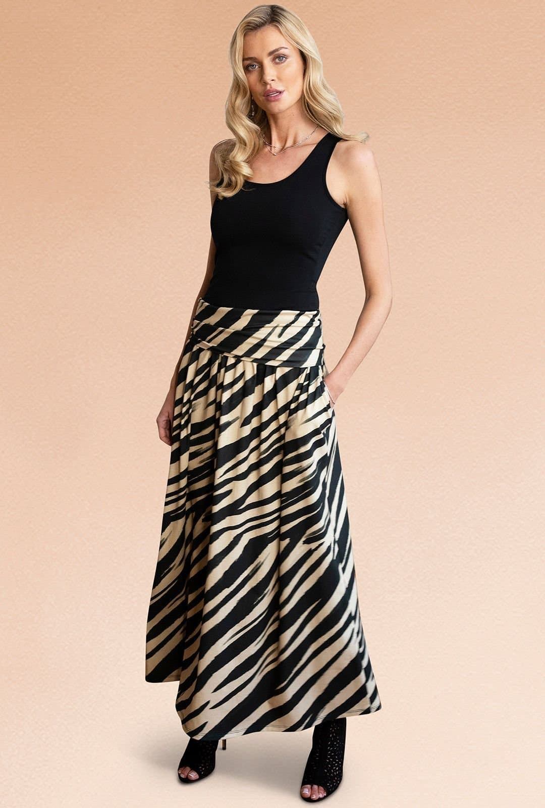 Hot Squash Hot Squash Women's Boho Maxi Skirt in Light Sand