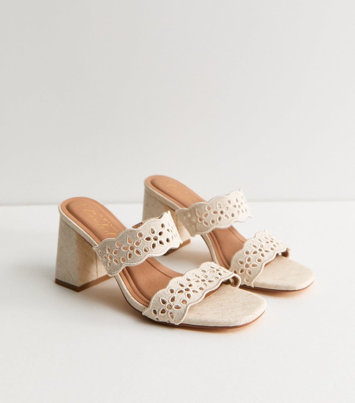 New Look Women's Off White Woven Scallop Edge Floral Cut Out Strap Sandals Vegan New Look - 4