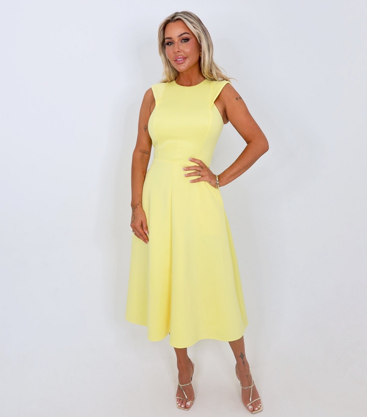 AX Paris Women's Yellow Round Neck A-Line Midi Dress AX Paris New Look - 2