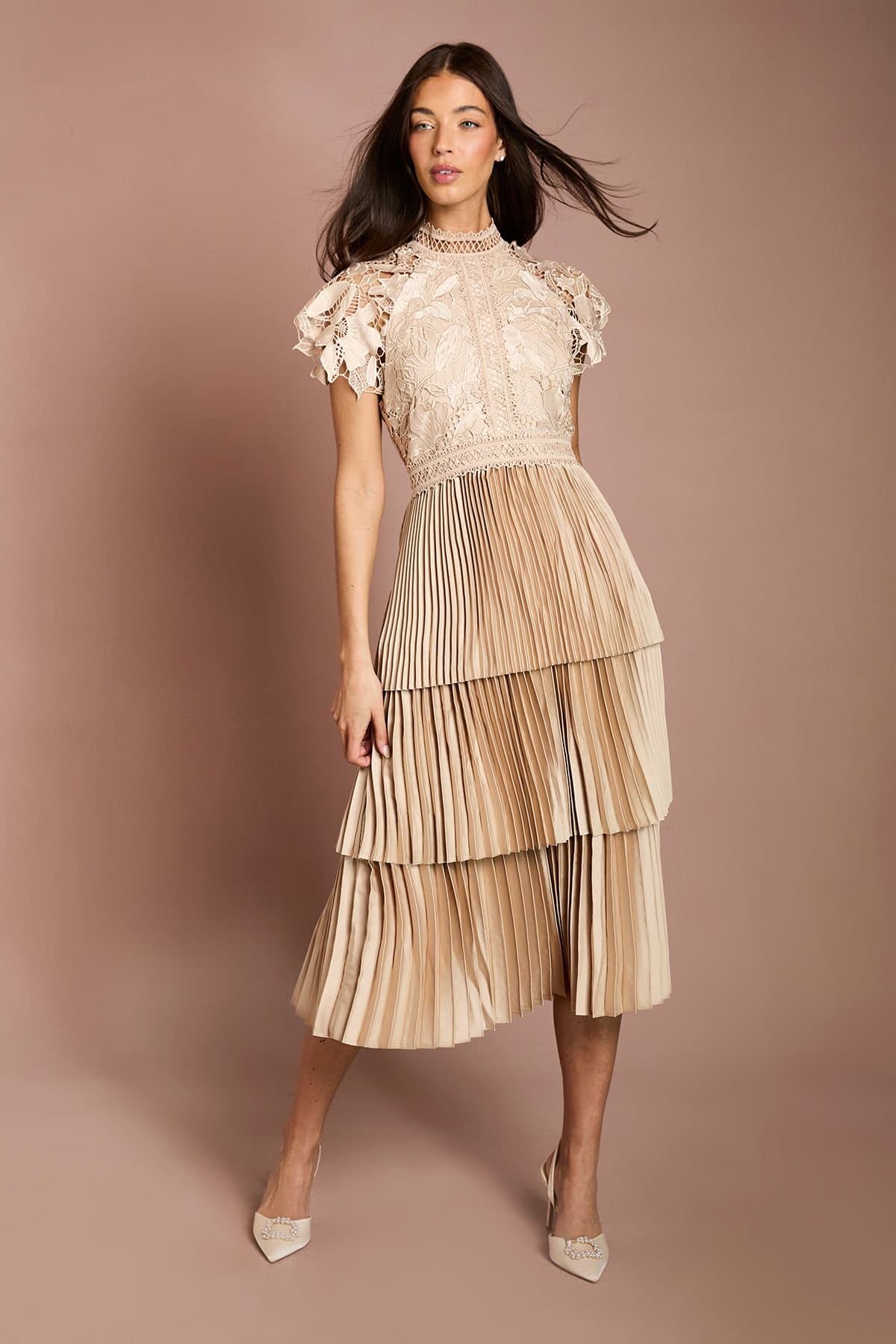 Coast Coast Women's Satin Lace Tiered Dress in Champagne