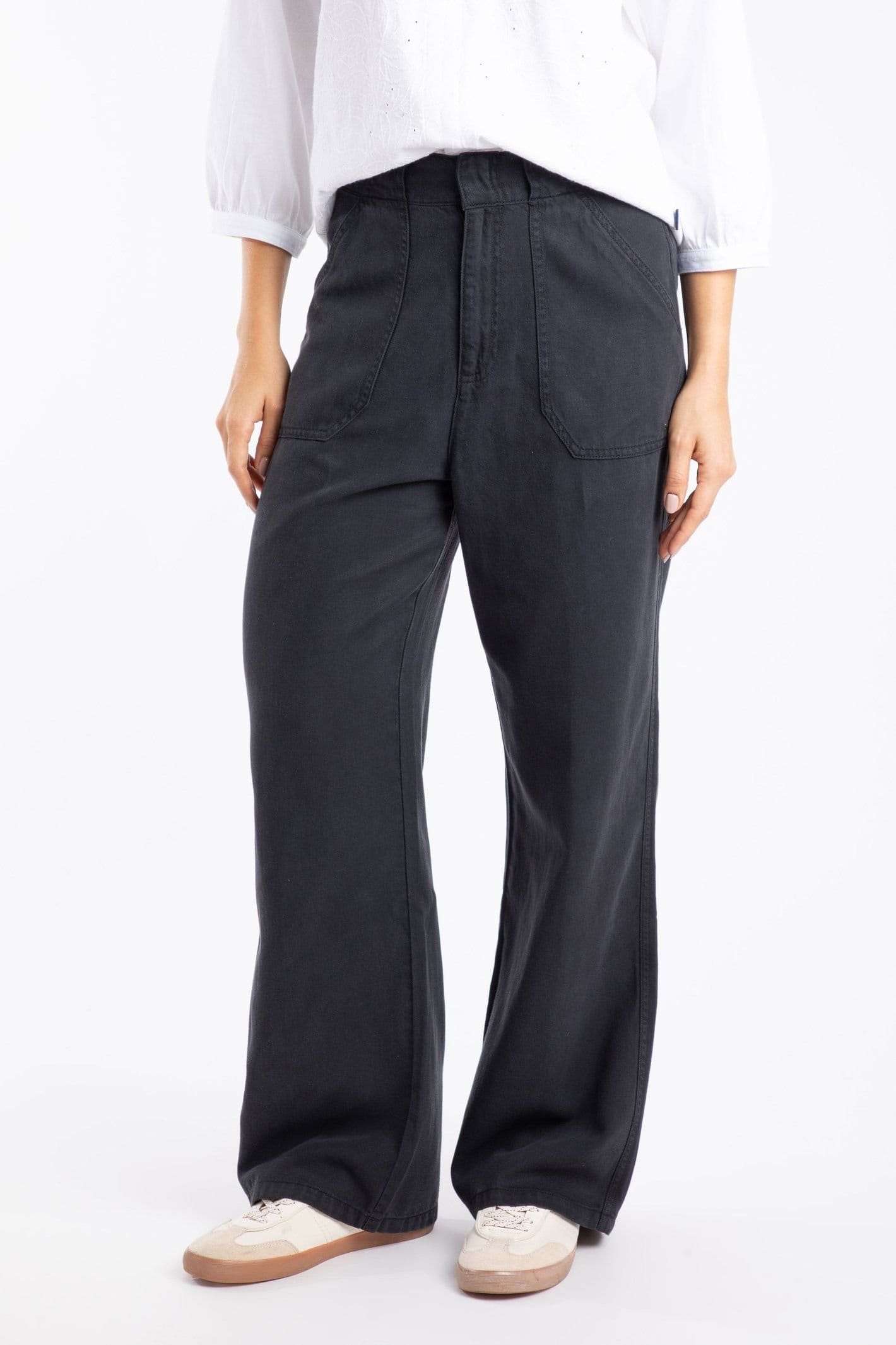 Weird Fish Weird Fish Women's Farida Wide Leg Trouser in Navy - 4