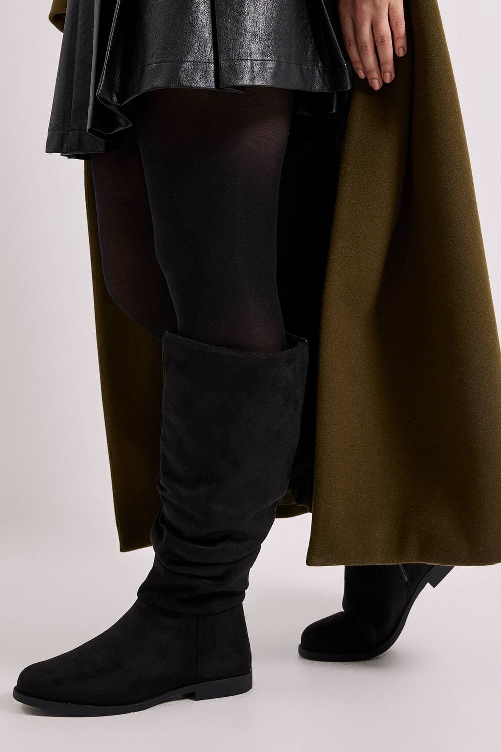 Dorothy Perkins Dorothy Perkins Women's Wide Fit Karina Faux Suede Flat Knee High Ruched Boots in Natural Black