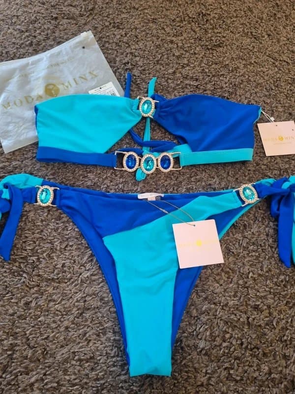 Moda Minx Moda Minx blue contrast bandeau-style matching bikini set mixed size L/XL