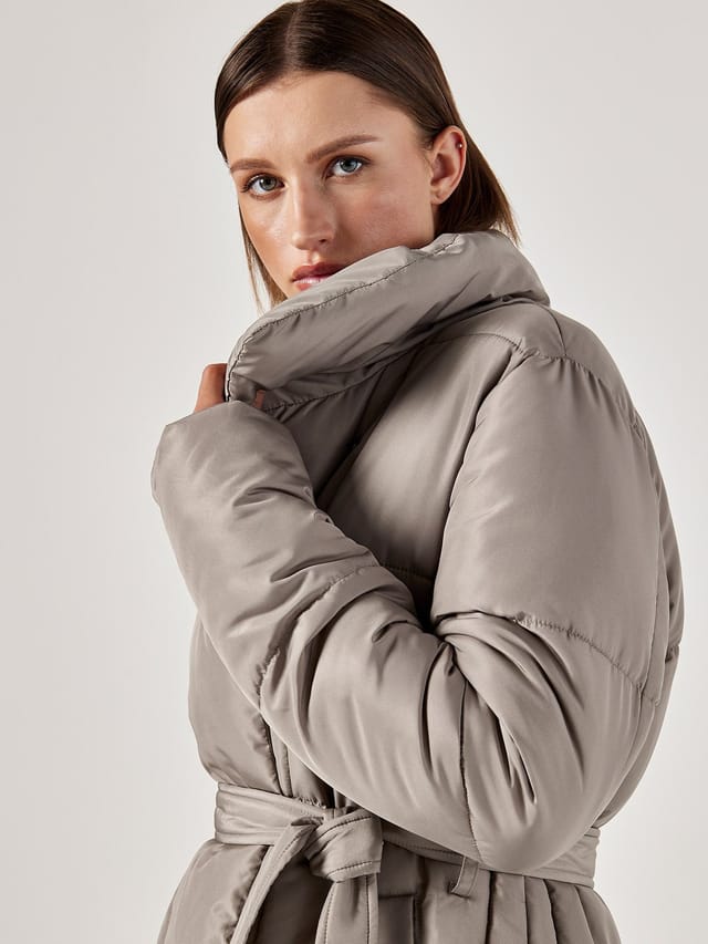 Apricot Apricot Women's Quilted Puffer Jacket in Cream - 2