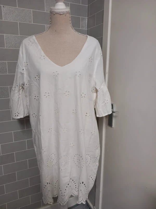 Papaya Cotton white summer dress size 20