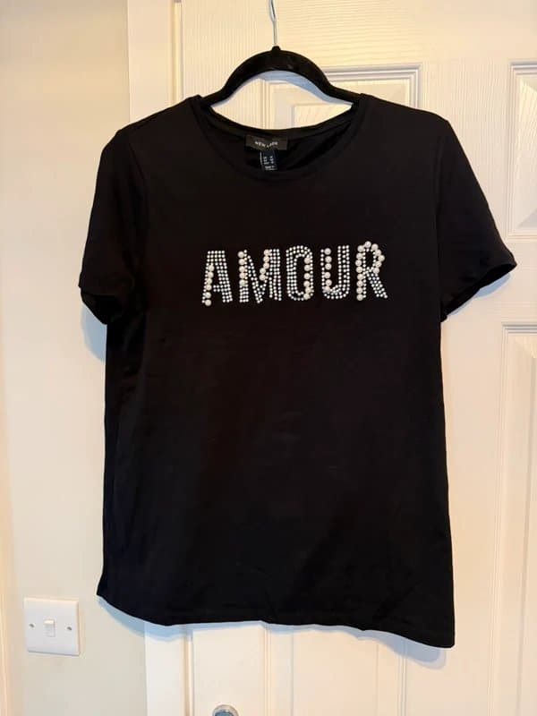 New Look new look pearl embellished amour t-shirt size 14