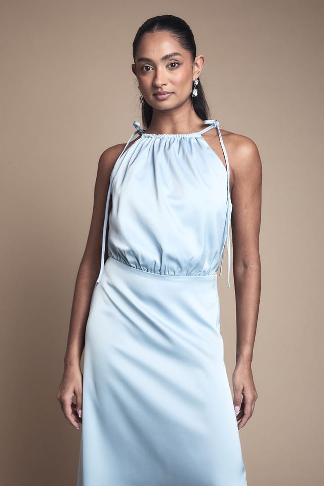 Oasis Oasis Women's Ruched Halterneck Satin Bridesmaid Midi Dress in Light Blue - 2