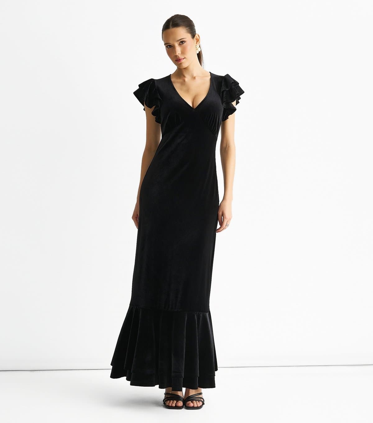 Gini London Women's Black V Neck Ruffle Sleeve Maxi Dress Gini London New Look