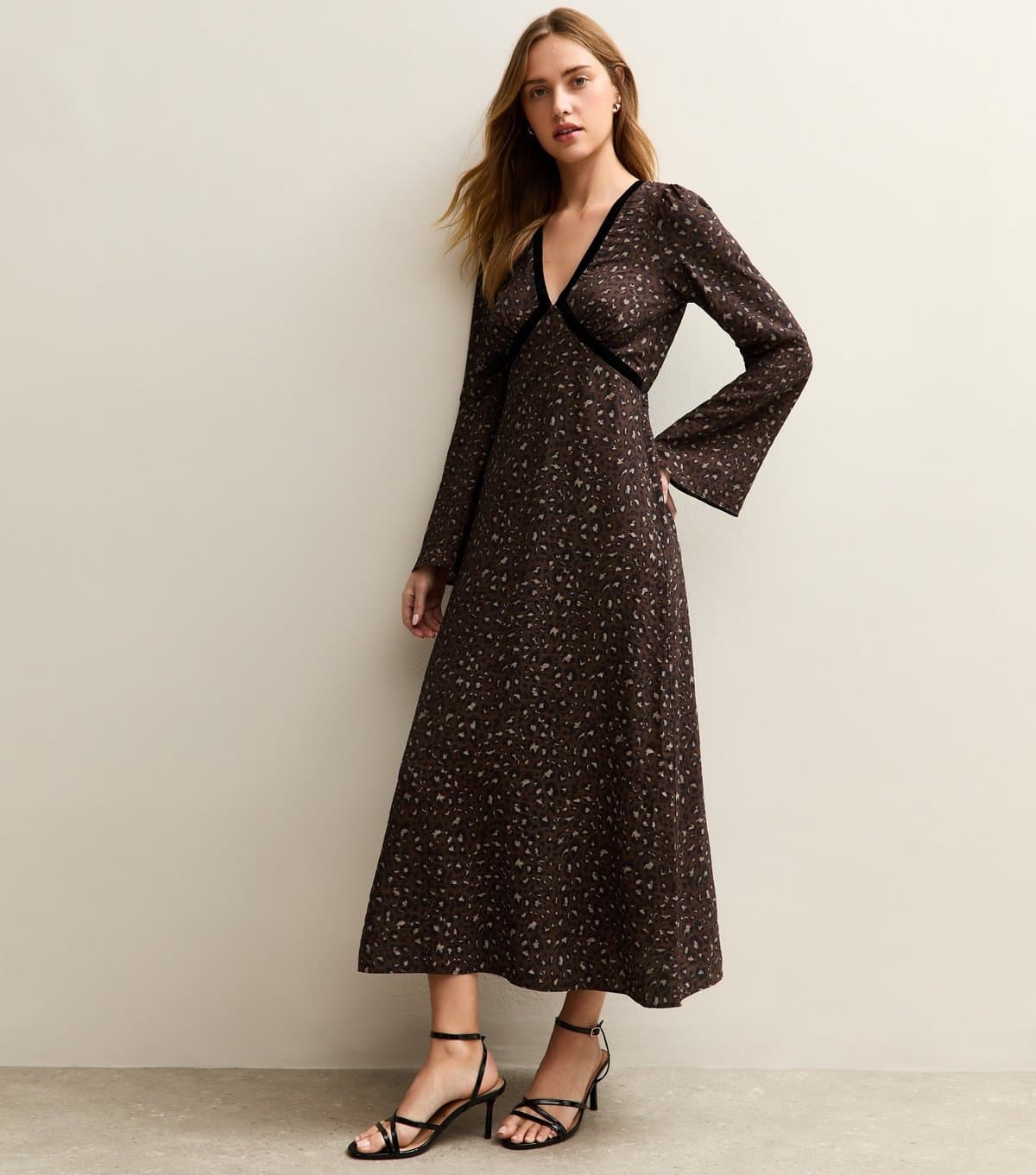 New Look Women's Brown Animal Print Velvet Trim Midi Dress New Look