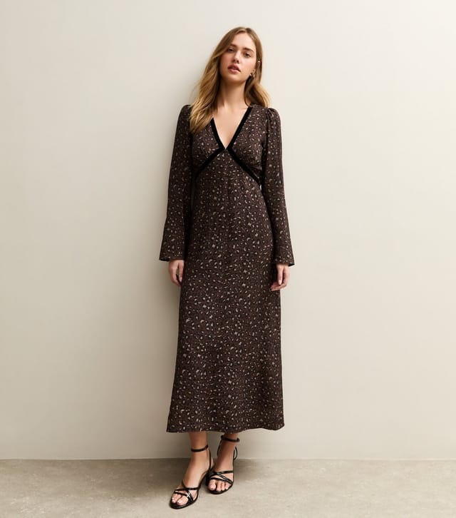 New Look Women's Brown Animal Print Velvet Trim Midi Dress New Look - 2