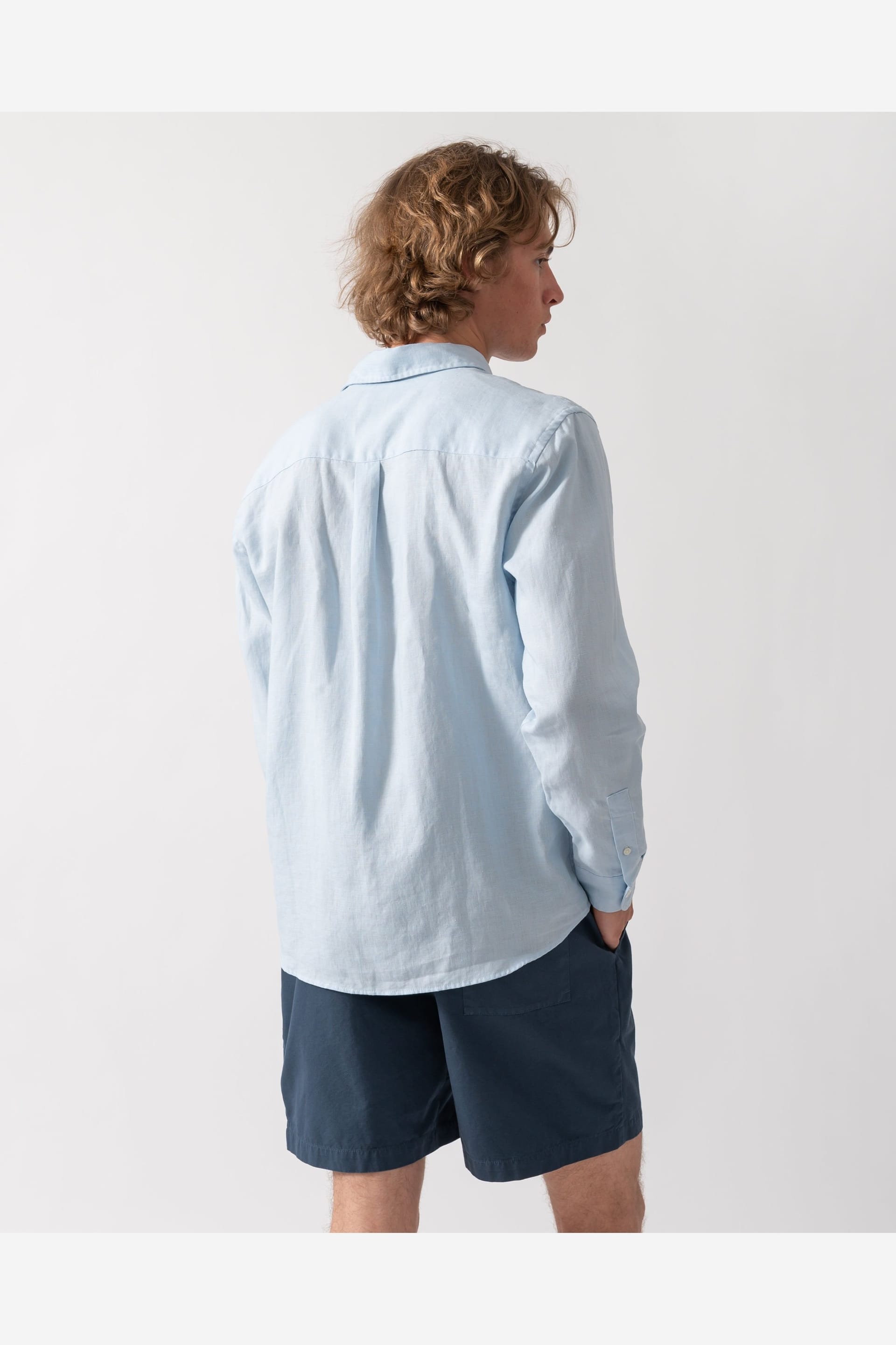 Colourful Standard Colourful Standard Men's Classic Style Long Sleeve Collared Slim Fit Shirt in Baby Blue - 4