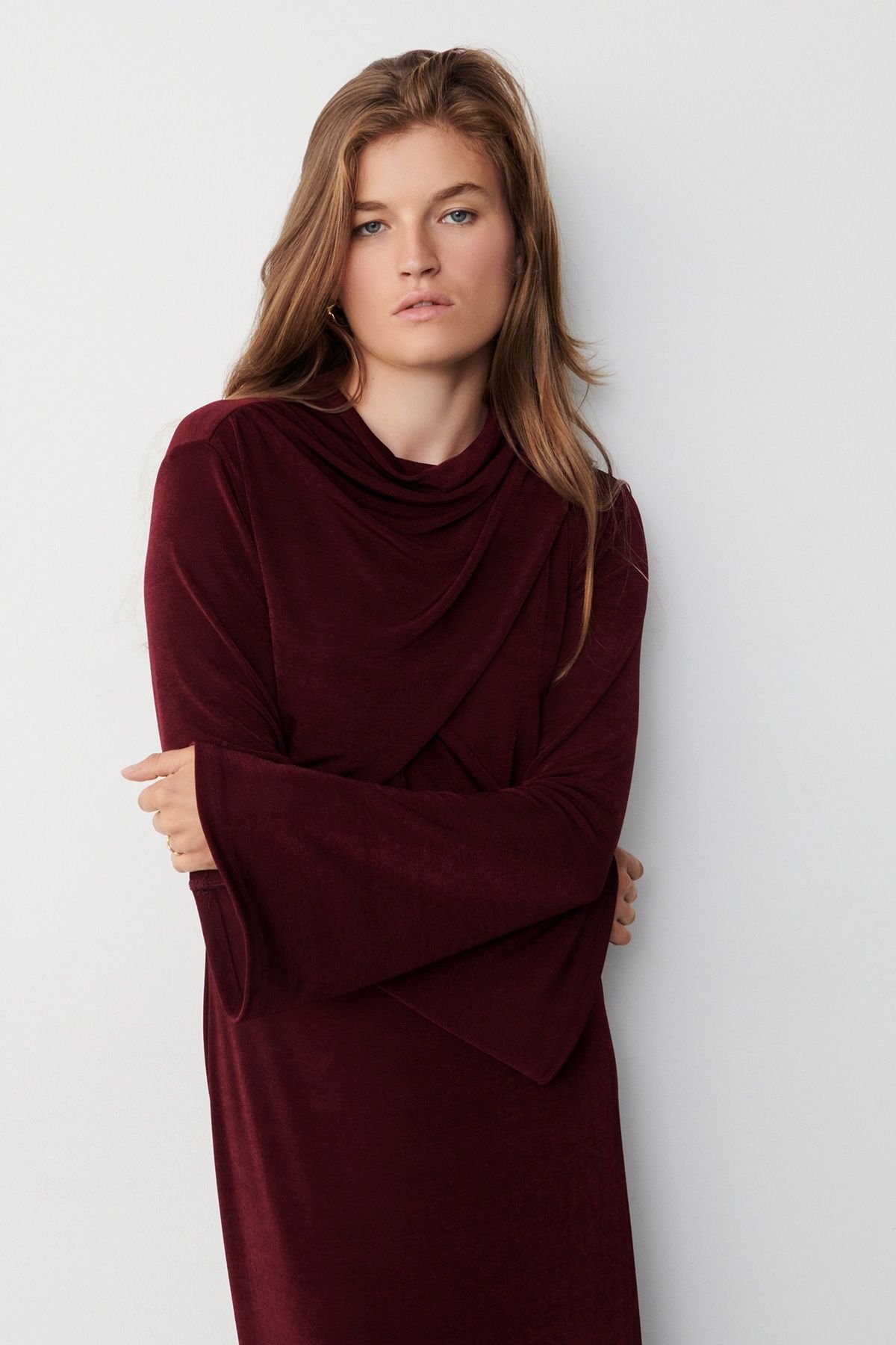 Finery London Finery London Women's Zoey Cowl Neck Midi Dress in Maroon - 4