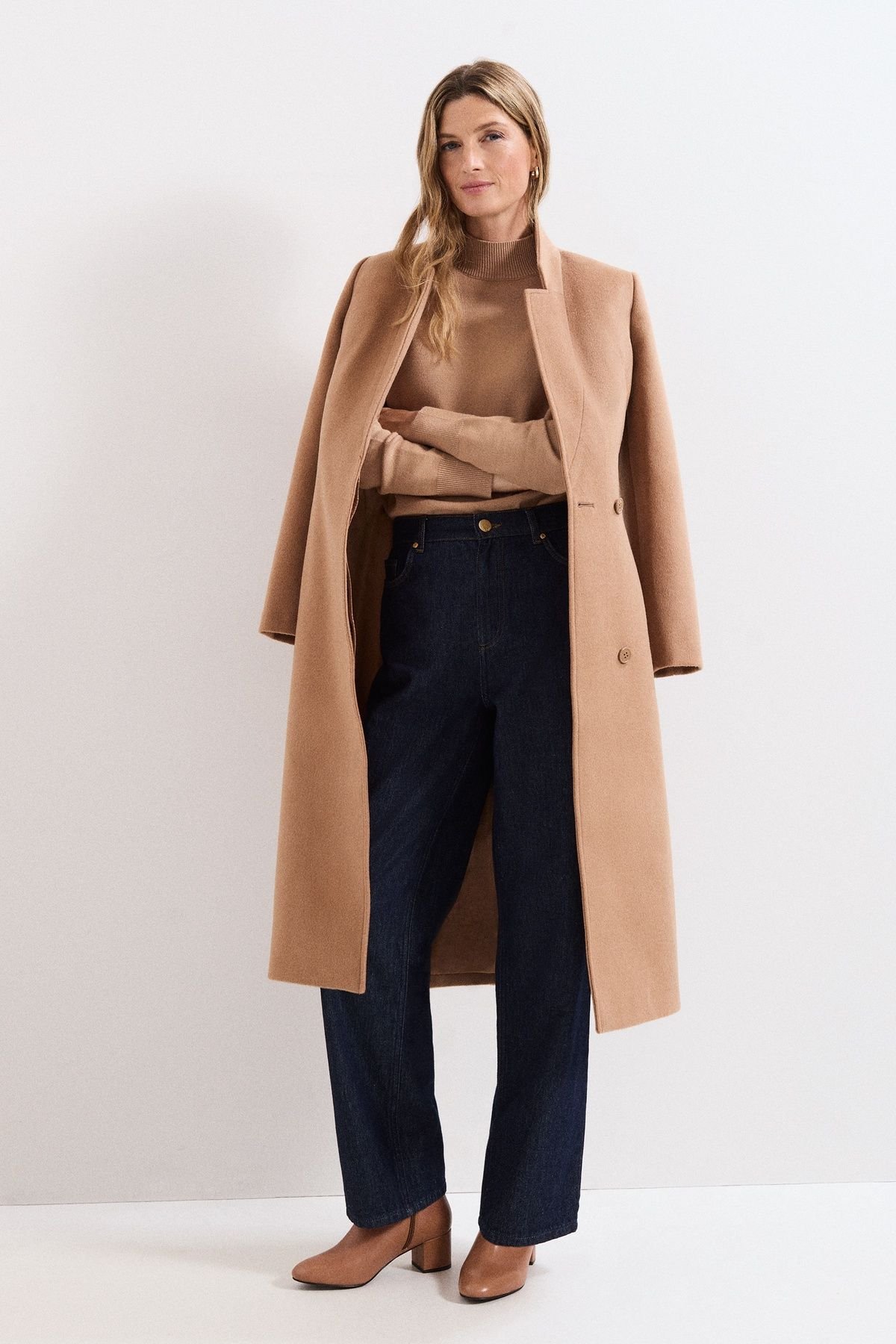 Phase Eight Phase Eight Women's Charlotte Wool Coat in Light Tan - 3