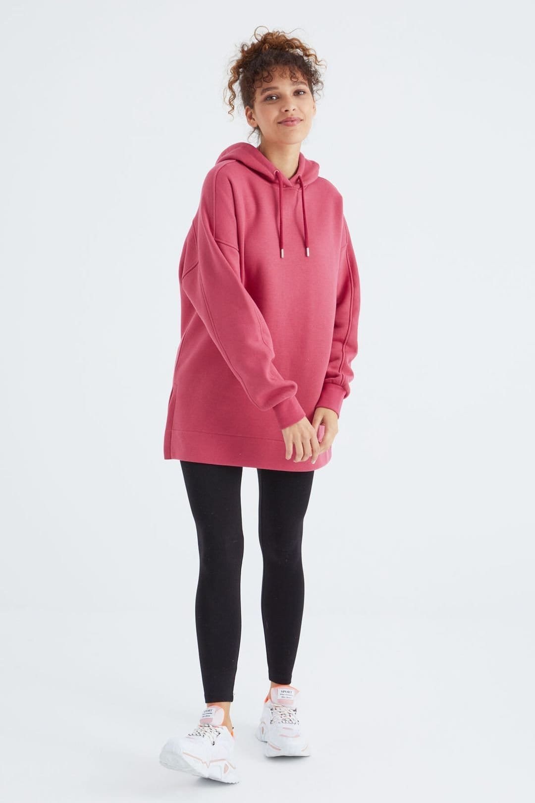 Tommy Life Tommy Life Women's Oversized Hooded Sweatshirt With Pocket in Off-White - 4