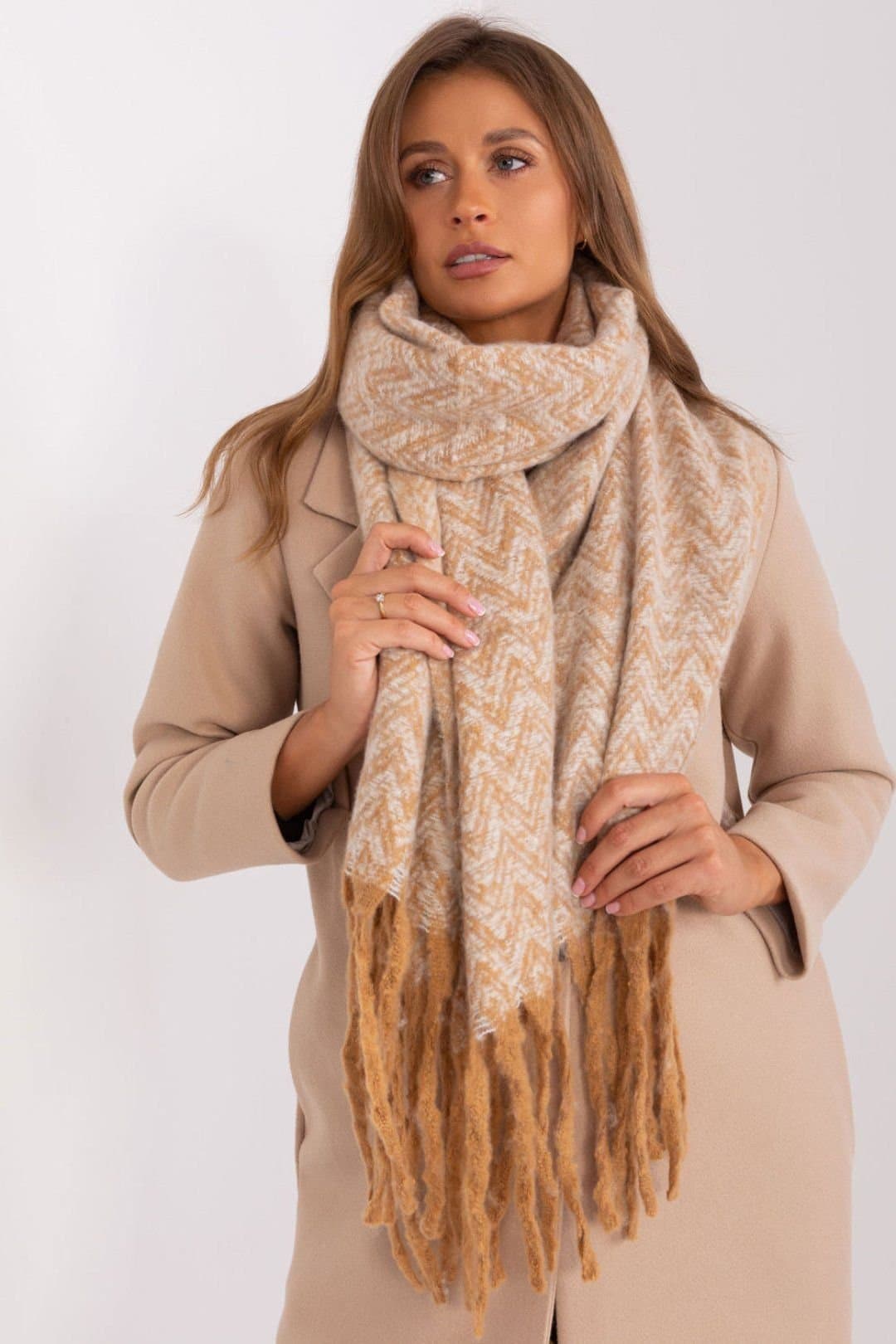 Love Lace Love Lace Women's Long Geometric Pattern Scarf with Tassels for Autumn Winter in Camel
