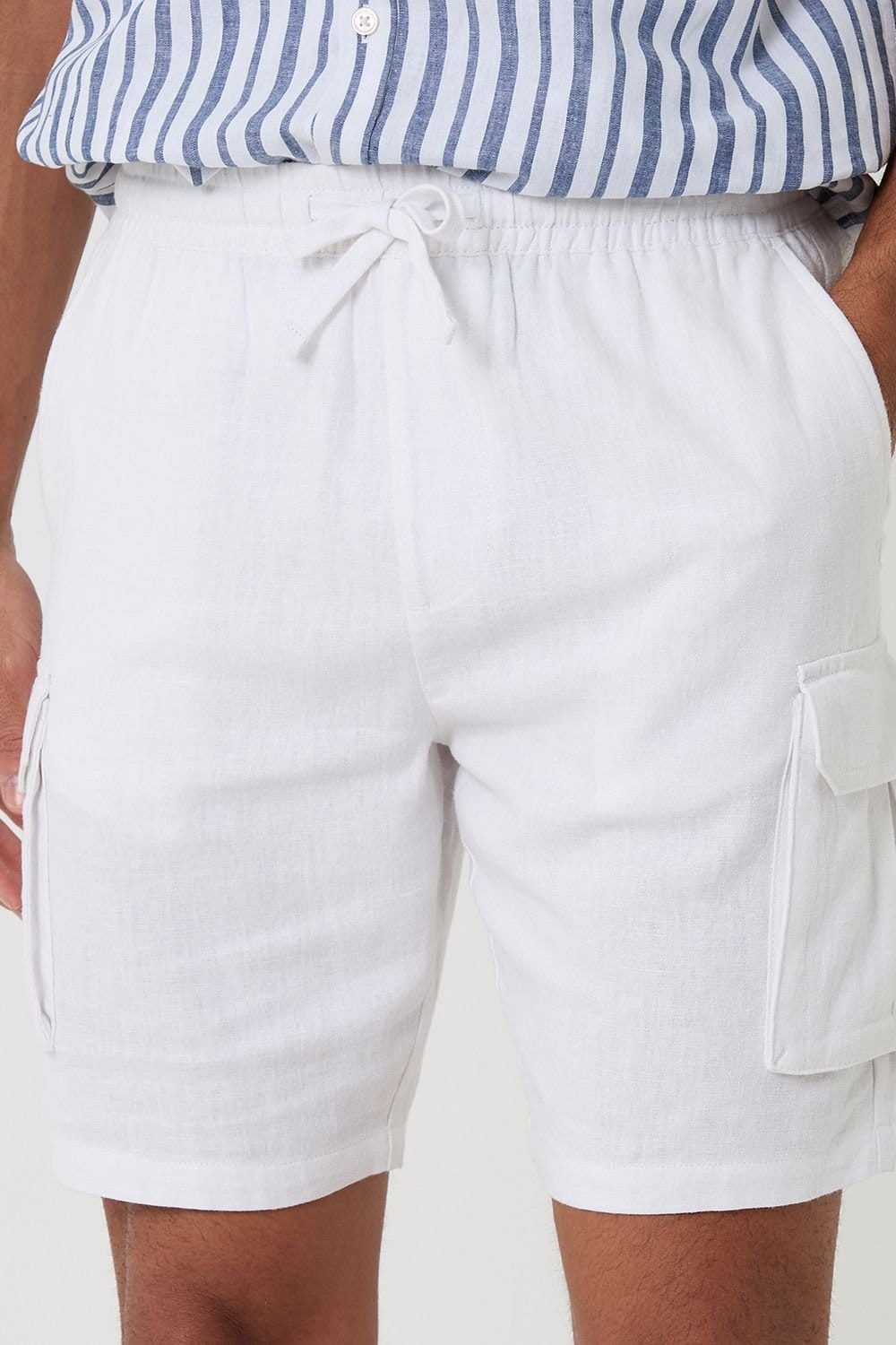 Threadbare Threadbare Men's Linen Blend Cargo Shorts in White - 4