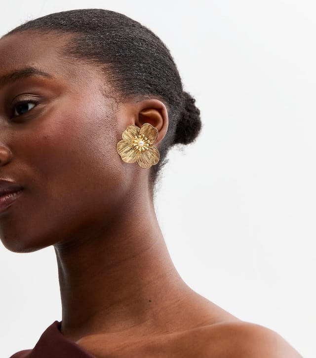 New Look Gold Tone Statement Flower Stud Earrings New Look - 2