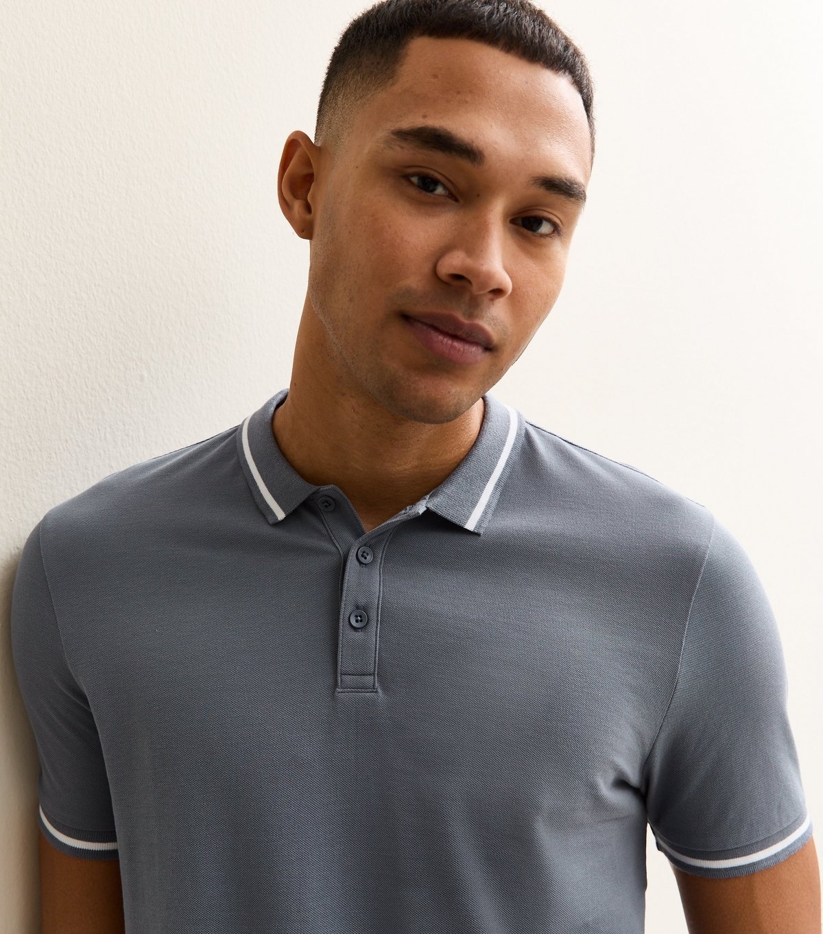 New Look Men's Light Grey Regular Pique Tipped Collar Polo Shirt New Look - 2