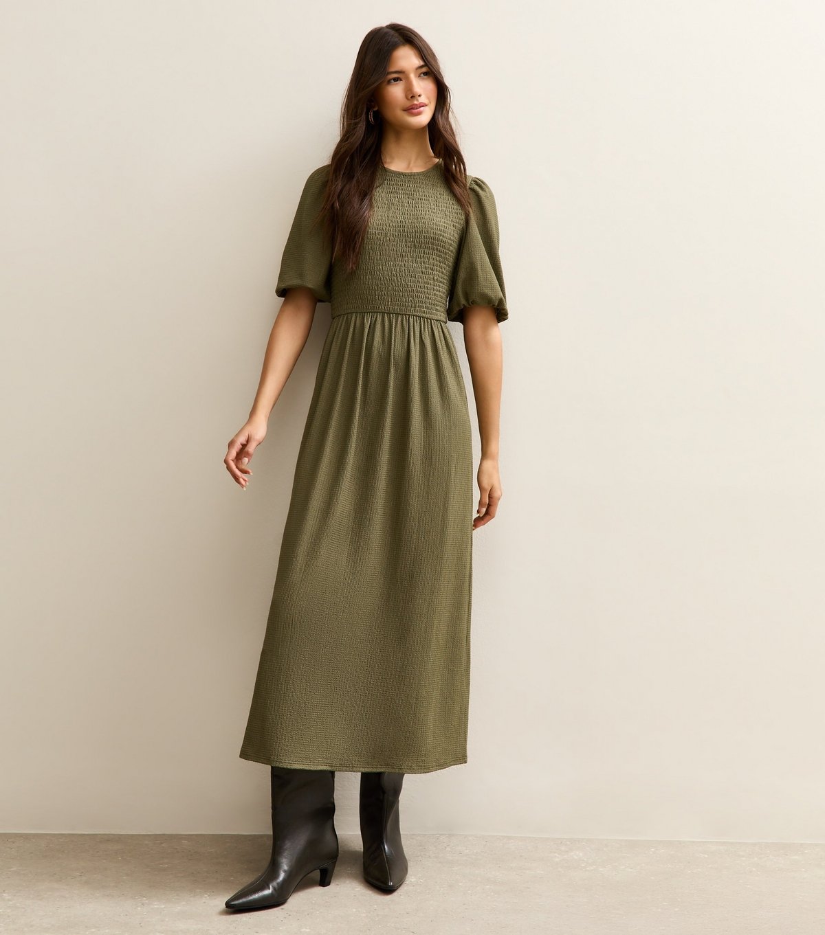 New Look Women's Khaki Textured Jersey Puff Sleeve Smock Midi Dress New Look - 3