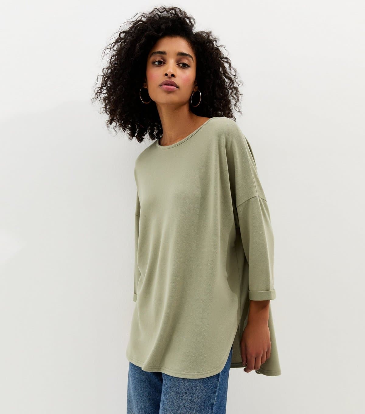 New Look Women's Light Green Soft Touch Slouchy Cropped Sleeve T-Shirt New Look