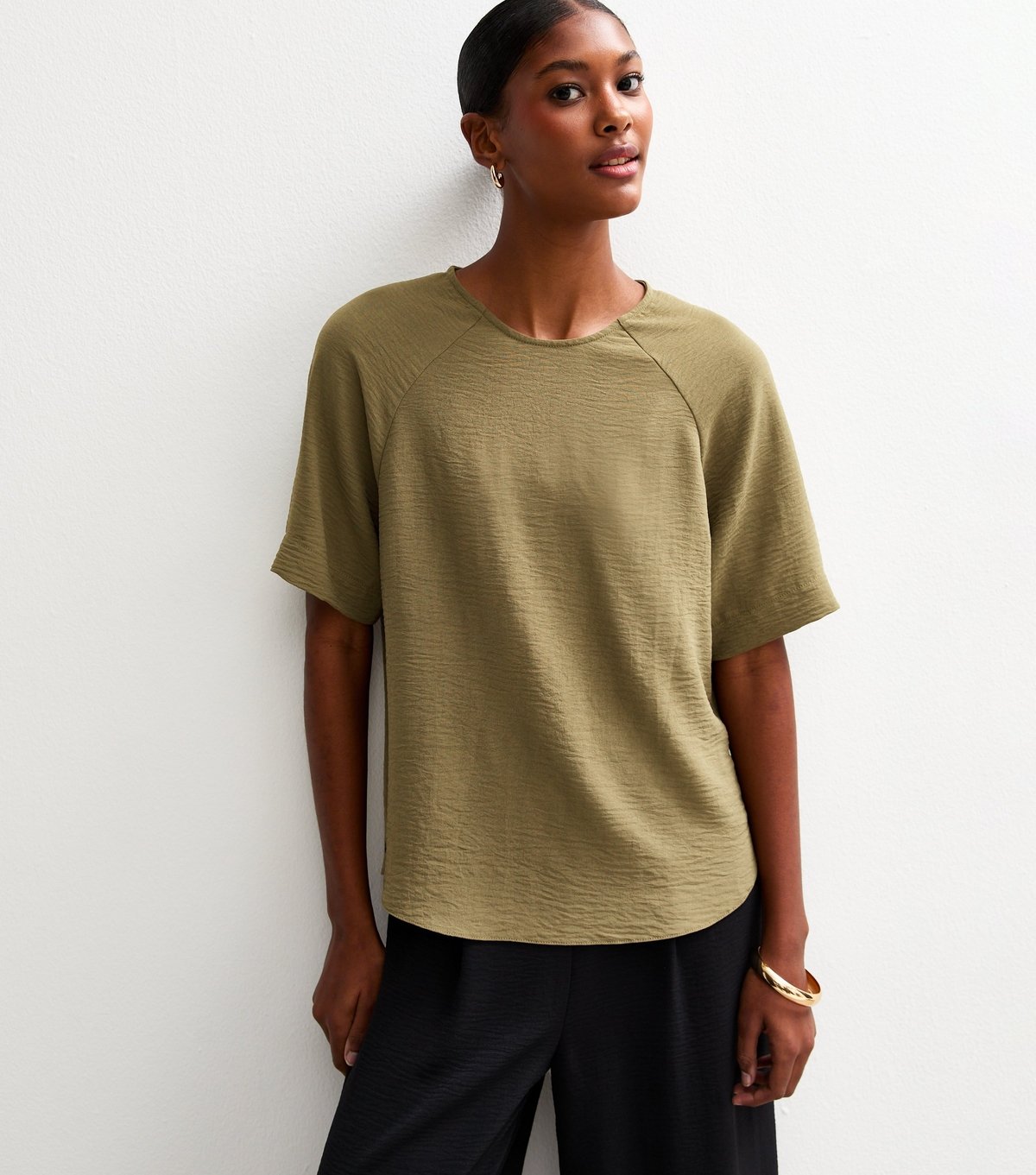 New Look Women's Dark Khaki Raglan Sleeve Woven Top New Look - 2