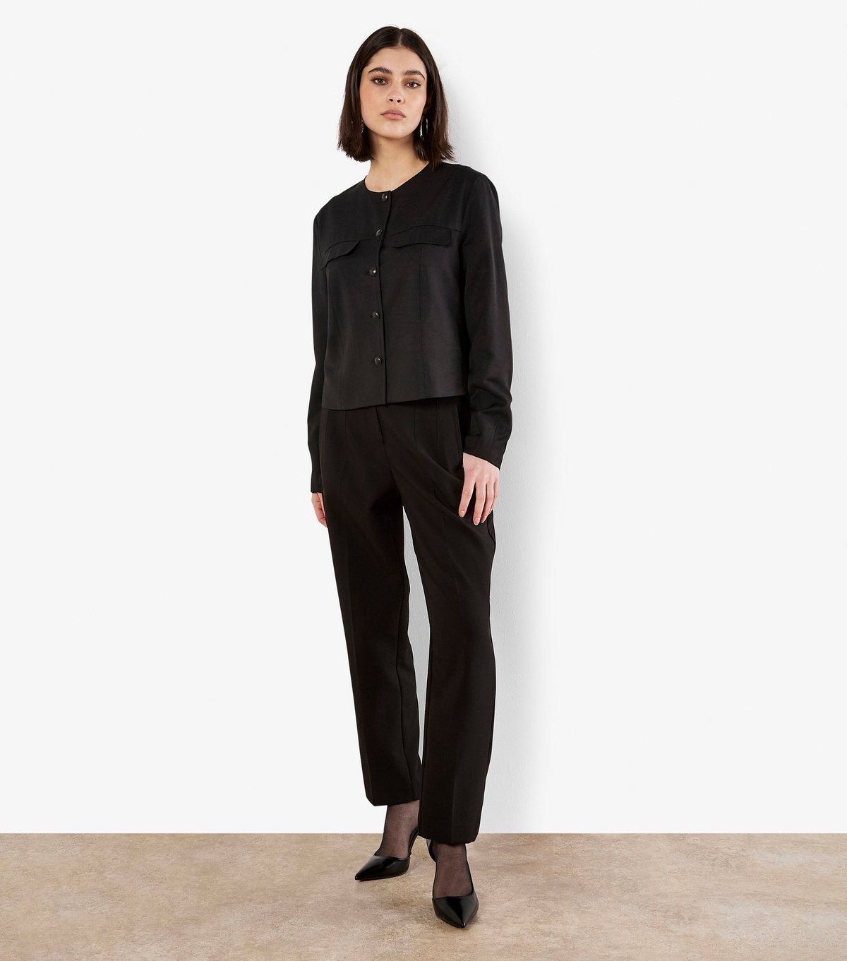 Apricot Women's Black Crew Neck Cropped Jacket Apricot New Look - 4