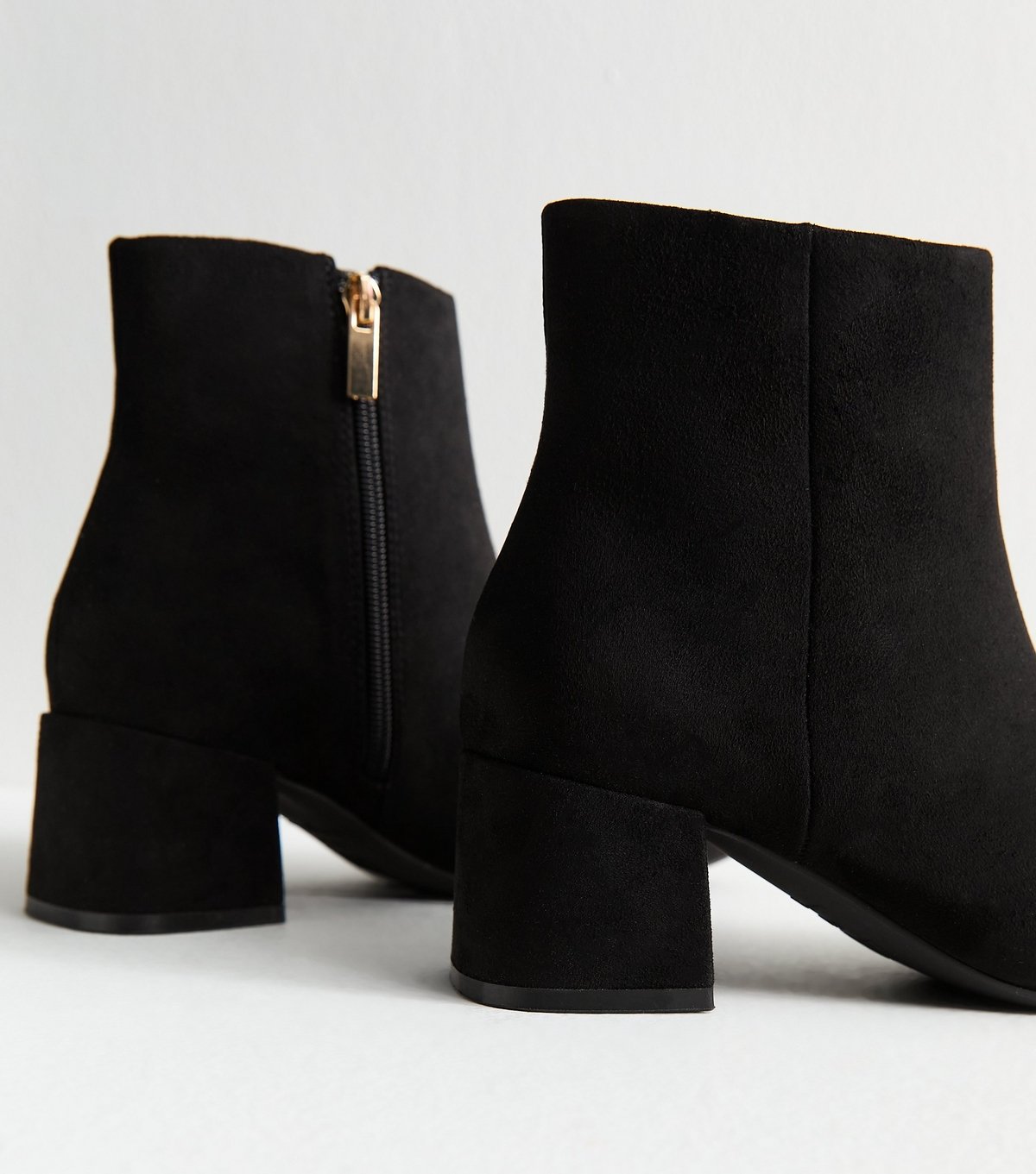 New Look Women's Wide Fit Black Faux Suede Block Heel Ankle Boots New Look - 3