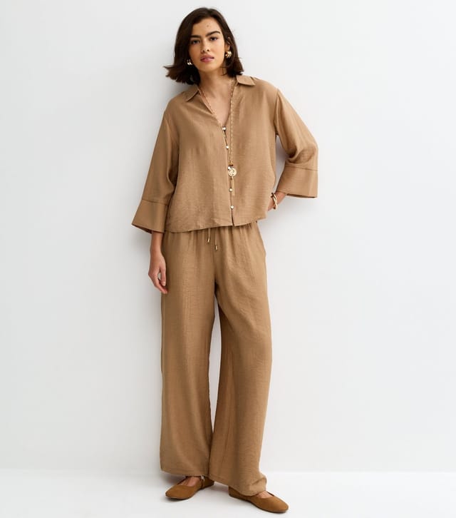 New Look Women's Camel Crinkle Wide Leg Trousers New Look - 2