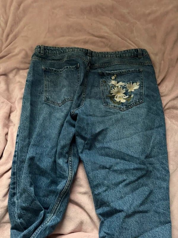 New Look Embroidered jeans size 18